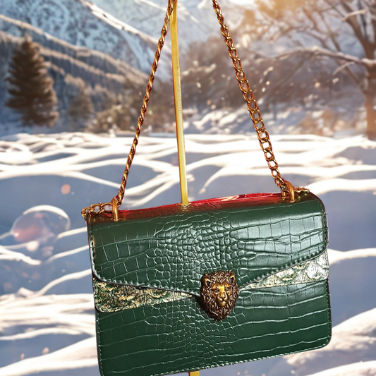 Elegant Green Croc-Pattern Purse with Lion Clasp